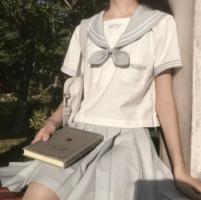 杀死希特勒与大脚怪的人